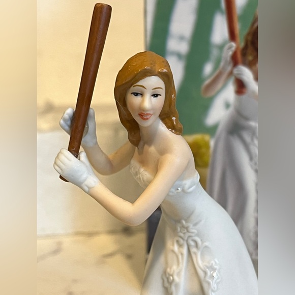 Weddingstar porcelain bride and groom cake topper - Picture 7 of 13